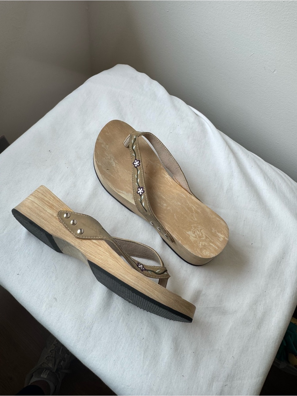 Sketchers Y2K Floral Platform Thong Sandals Wooden Look Wedge Fairycore Size 7